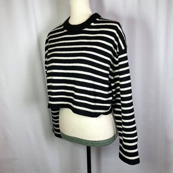 H&M Cropped Sweater Size M Wool Blend Black White Striped Crew Neck Long Sleeves - Picture 2 of 14